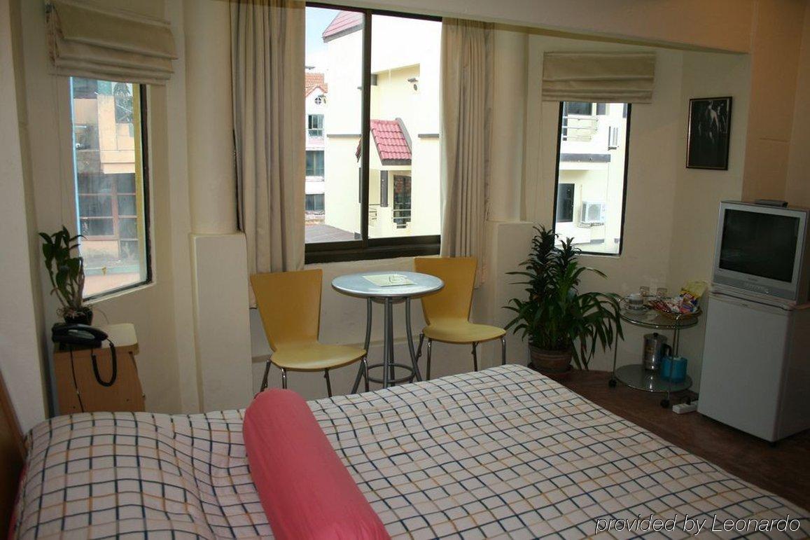 Aquarius Gay Guesthouse & Sauna Patong Ruang foto