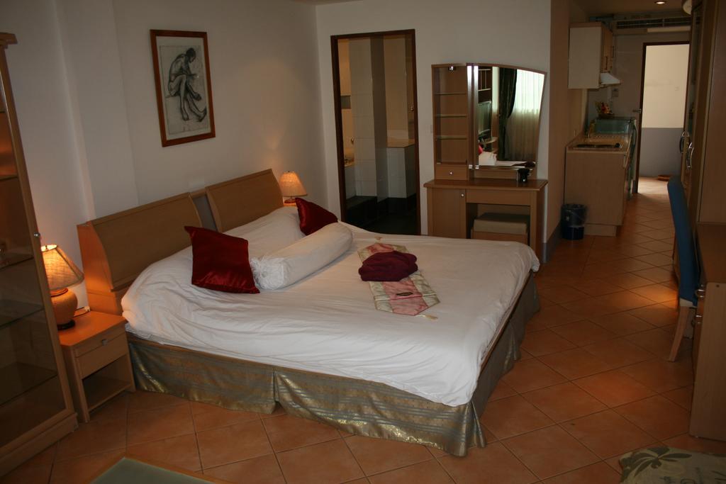 Aquarius Gay Guesthouse & Sauna Patong Ruang foto